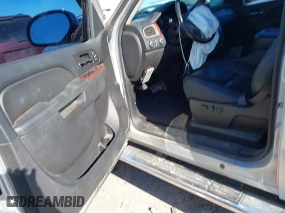 ✅ 2013 GMC Sierra 1500 SLT • VIN: 3GTP2WE78DG323280 • Lot: 41148621. Listed on IAAI with 143,491 mi. Free auction sales archive from the USA and detailed vehicle history report at DreamBid. Image 5.