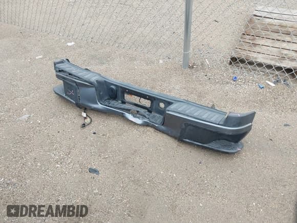 ✅ 2020 Chevrolet Colorado 2WD LT • VIN: 1GCGSCEN5L1189791 • Lot: 43530581. Wystawiony na IAAI z przebiegiem 108 365 mil. Bezpłatny archiwum sprzedaży aukcyjnych z USA i szczegółowy raport historii pojazdu na DreamBid. Zdjęcie 12.