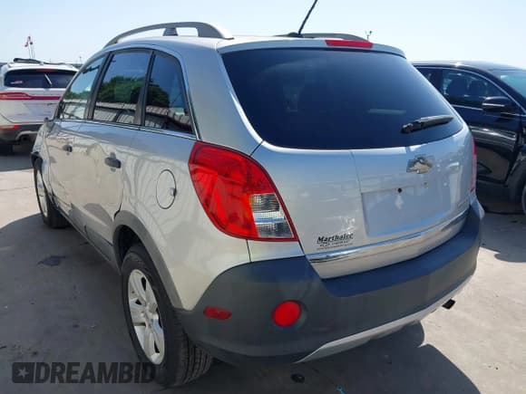 ✅ 2014 Chevrolet Captiva Sport LS • VIN: 3GNAL2EK0ES578236 • Lot: 41972400. Wystawiony na IAAI z przebiegiem 125 908 mil. Bezpłatny archiwum sprzedaży aukcyjnych z USA i szczegółowy raport historii pojazdu na DreamBid. Zdjęcie 3.