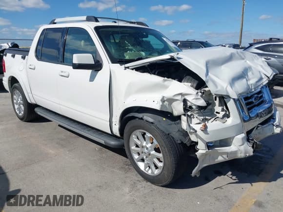 ✅ 2008 Ford Explorer Sport Trac Limited • VIN: 1FMEU33E98UB31348 • Лот: 43679352. Опубликован ранее на IAAI с пробегом 108 236 миль. Бесплатный доступ к архиву аукционных продаж из США и подробный отчёт об истории автомобиля на DreamBid. Изображение 1.