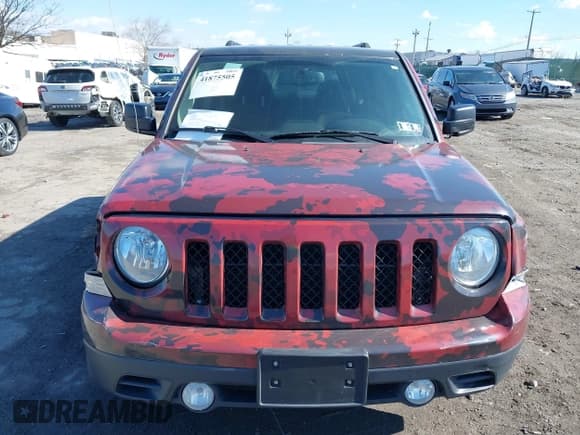 ✅ 2017 Jeep Patriot Sport • VIN: 1C4NJPBA1HD149040 • Lot: 41875505. Listed on IAAI with 124,125 mi. Free auction sales archive from the USA and detailed vehicle history report at DreamBid. Image 12.