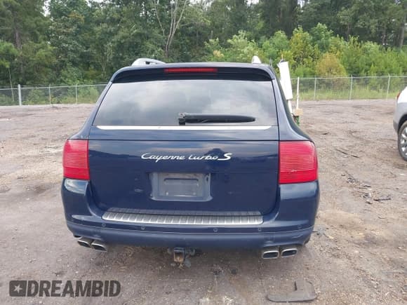 ✅ 2005 Porsche Cayenne Turbo • VIN: WP1AC29PX5LA92469 • Lot: 43032828. Wystawiony na IAAI z przebiegiem 278 547 mil. Bezpłatny archiwum sprzedaży aukcyjnych z USA i szczegółowy raport historii pojazdu na DreamBid. Zdjęcie 16.