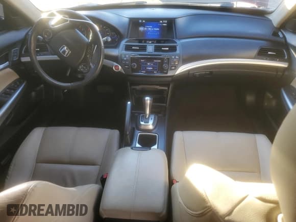 ✅ 2013 Honda Crosstour EX-L • VIN: 5J6TF2H52DL004332 • Lot: 92223985. Listed on Copart with 185,430 mi. Free auction sales archive from the USA and detailed vehicle history report at DreamBid. Image 8.