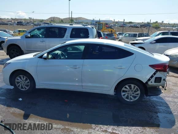 2020 Hyundai Elantra SE z VIN 5NPD74LF4LH605926, wystawiony jako IAAI lot #42370112 z przebiegiem 111 350 mil mil oraz . Historia ofert i sprzedaży dostępna na DreamBid. Obrazek 14.