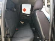 ✅ 2020 Chevrolet Silverado 1500 Custom • VIN: 1GCRWBEH3LZ232642 • Lot: 61209264. Wystawiony na Copart z przebiegiem 47 311 mil. Bezpłatny archiwum sprzedaży aukcyjnych z USA i szczegółowy raport historii pojazdu na DreamBid. Zdjęcie 10.