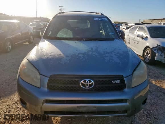 ✅ 2006 Toyota RAV4 • VIN: JTMZK33V565003899 • Lot: 92348015. Listed on Copart with 251,619 mi. Free auction sales archive from the USA and detailed vehicle history report at DreamBid. Image 5.