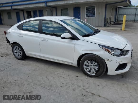 ✅ 2021 Hyundai Accent SE • VIN: 3KPC24A65ME151950 • Лот: 72065054. Опубликован ранее на Copart с пробегом 37 691 миль. Бесплатный доступ к архиву аукционных продаж из США и подробный отчёт об истории автомобиля на DreamBid. Изображение 4.