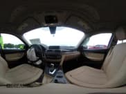 ✅ 2017 BMW 3 Series 320i xDrive • VIN: WBA8E5G33HNU42803 • Лот: 42524079. Опубликован ранее на IAAI с пробегом 31 972 миль. Бесплатный доступ к архиву аукционных продаж из США и подробный отчёт об истории автомобиля на DreamBid. Изображение 20.