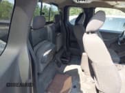 ✅ 2018 Nissan Frontier Pro-4X • VIN: 1N6AD0CW9JN702134 • Lot: 42535323. Listed on IAAI with 106,587 mi. Free auction sales archive from the USA and detailed vehicle history report at DreamBid. Image 8.