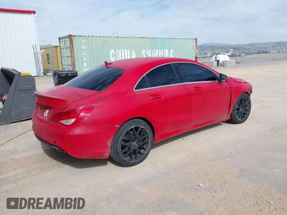 ✅ 2014 Mercedes-Benz CLA 250 • VIN: WDDSJ4EB6EN047203 • Лот: 42099023. Опубликован ранее на IAAI с пробегом 169 505 миль. Бесплатный доступ к архиву аукционных продаж из США и подробный отчёт об истории автомобиля на DreamBid. Изображение 4.
