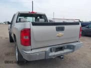 ✅ 2008 Chevrolet Silverado 1500 • VIN: 1GCEC19YX8Z293442 • Lot: 41645039. Wystawiony na IAAI z przebiegiem 128 008 mil. Bezpłatny archiwum sprzedaży aukcyjnych z USA i szczegółowy raport historii pojazdu na DreamBid. Zdjęcie 3.