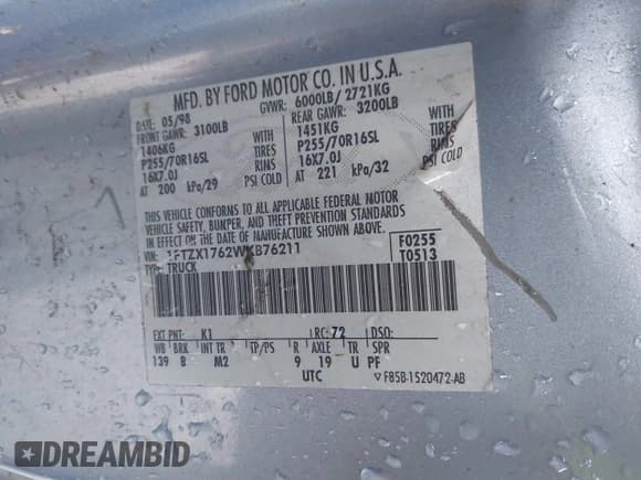 ✅ 1998 Ford F-150 • VIN: 1FTZX1762WKB76211 • Lot: 41518425. Wystawiony na IAAI z przebiegiem 265 987 mil. Bezpłatny archiwum sprzedaży aukcyjnych z USA i szczegółowy raport historii pojazdu na DreamBid. Zdjęcie 9.