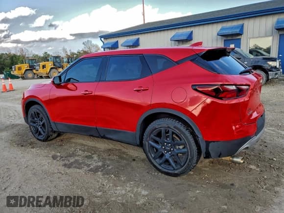✅ 2022 Chevrolet Blazer LT • VIN: 3GNKBCR48NS212436 • Lot: 94342295. Listed on Copart with 63,273 mi. Free auction sales archive from the USA and detailed vehicle history report at DreamBid. Image 2.