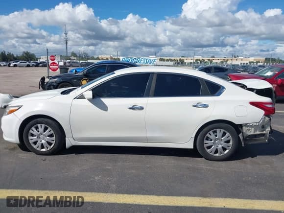 ✅ 2017 Nissan Altima S • VIN: 1N4AL3AP8HC471872 • Lot: 43371042. Wystawiony na IAAI z przebiegiem 77 804 mil. Bezpłatny archiwum sprzedaży aukcyjnych z USA i szczegółowy raport historii pojazdu na DreamBid. Zdjęcie 15.