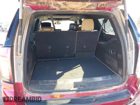 ✅ 2021 Chevrolet Suburban Premier • VIN: 1GNSKFKD8MR493134 • Лот: 43573785. Опубликован ранее на IAAI с пробегом 96 731 миль. Бесплатный доступ к архиву аукционных продаж из США и подробный отчёт об истории автомобиля на DreamBid. Изображение 18.