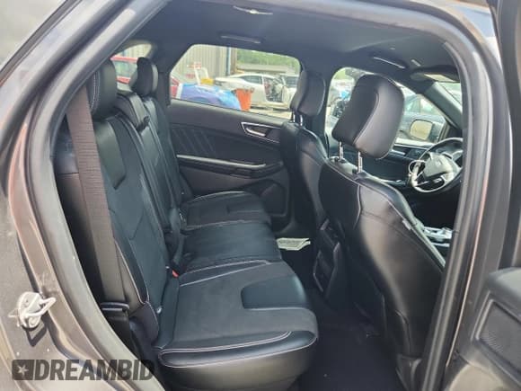 ✅ 2022 Ford Edge ST • VIN: 2FMPK4AP9NBB07206 • Lot: 64432775. Wystawiony na Copart z przebiegiem 48 839 mil. Bezpłatny archiwum sprzedaży aukcyjnych z USA i szczegółowy raport historii pojazdu na DreamBid. Zdjęcie 11.