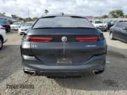 ✅ 2022 BMW X6 M50i • VIN: 5UXCY8C02N9M99689 • Лот: 51167385. Опубликован ранее на Copart с пробегом 22 707 миль. Бесплатный доступ к архиву аукционных продаж из США и подробный отчёт об истории автомобиля на DreamBid. Изображение 6.