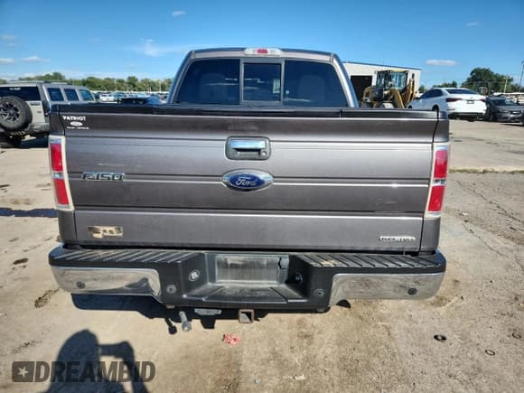 ✅ 2013 Ford F-150 XLT • VIN: 1FTFW1CF1DKE92434 • Lot: 83786325. Listed on Copart with 132,245 mi. Free auction sales archive from the USA and detailed vehicle history report at DreamBid. Image 6.