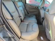 ✅ 2006 Volvo XC70 • VIN: YV4SZ592961241426 • Лот: 91205275. Опубликован ранее на Copart с пробегом 203 626 миль. Бесплатный доступ к архиву аукционных продаж из США и подробный отчёт об истории автомобиля на DreamBid. Изображение 11.