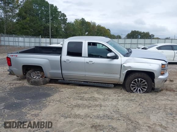 ✅ 2015 Chevrolet Silverado 1500 LT • VIN: 1GCVKREH2FZ198992 • Лот: 43330862. Опубликован ранее на IAAI с пробегом 161 085 миль. Бесплатный доступ к архиву аукционных продаж из США и подробный отчёт об истории автомобиля на DreamBid. Изображение 6.