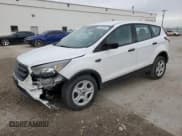 ✅ 2018 Ford Escape S • VIN: 1FMCU0F76JUC79238 • Lot: 49665095. Wystawiony na Copart z przebiegiem 77 234 mil. Bezpłatny archiwum sprzedaży aukcyjnych z USA i szczegółowy raport historii pojazdu na DreamBid. Zdjęcie 1.