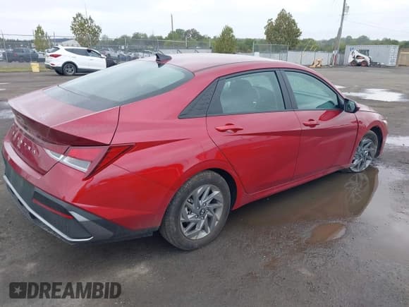 ✅ 2024 Hyundai Elantra SEL • VIN: KMHLM4DG0RU734414 • Lot: 43235886. Listed on IAAI with 13,874 mi. Free auction sales archive from the USA and detailed vehicle history report at DreamBid. Image 4.