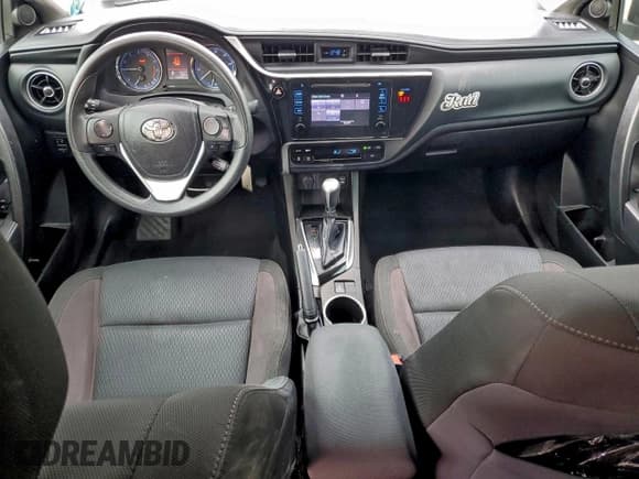 ✅ 2019 Toyota Corolla LE • VIN: 5YFBURHE1KP898277 • Лот: 93642235. Опубликован ранее на Copart с пробегом 66 894 миль. Бесплатный доступ к архиву аукционных продаж из США и подробный отчёт об истории автомобиля на DreamBid. Изображение 8.
