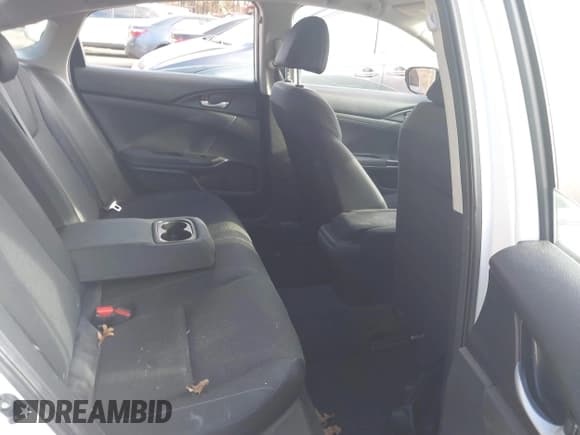 ✅ 2019 Honda Insight EX • VIN: 19XZE4F57KE029833 • Lot: 43605614. Listed on IAAI with 99,625 mi. Free auction sales archive from the USA and detailed vehicle history report at DreamBid. Image 8.