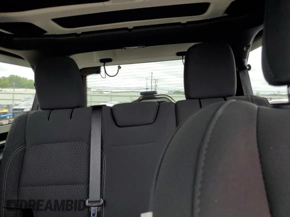 ✅ 2021 Jeep Wrangler Unlimited Sport • VIN: 1C4HJXDNXMW605807 • Lot: 67274575. Listed on Copart with 69,176 mi. Free auction sales archive from the USA and detailed vehicle history report at DreamBid. Image 10.