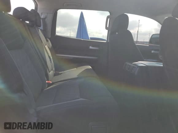 ✅ 2016 Toyota Tundra SR5 • VIN: 5TFEM5F15GX105819 • Лот: 50968275. Опубликован ранее на Copart с пробегом Не указан. Бесплатный доступ к архиву аукционных продаж из США и подробный отчёт об истории автомобиля на DreamBid. Изображение 10.