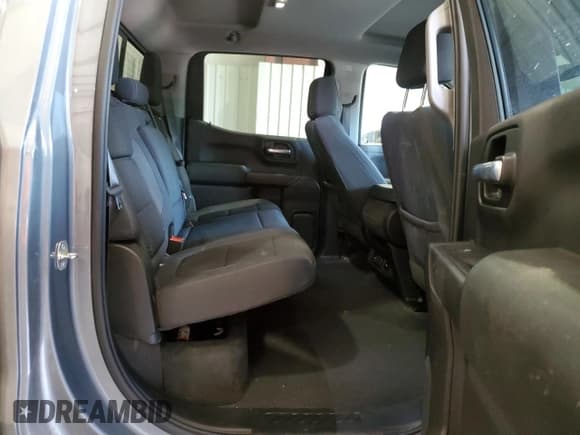 ✅ 2019 Chevrolet Silverado 1500 LT • VIN: 3GCUYDED2KG147366 • Lot: 65987664. Wystawiony na Copart z przebiegiem 152 912 mil. Bezpłatny archiwum sprzedaży aukcyjnych z USA i szczegółowy raport historii pojazdu na DreamBid. Zdjęcie 10.