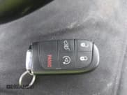 ✅ 2018 Jeep Compass Latitude • VIN: 3C4NJDBB6JT282156 • Lot: 43641156. Wystawiony na IAAI z przebiegiem 76 869 mil. Bezpłatny archiwum sprzedaży aukcyjnych z USA i szczegółowy raport historii pojazdu na DreamBid. Zdjęcie 11.