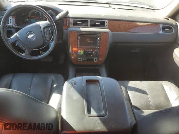 2008 Chevrolet Tahoe с VIN 1GNFC13568R228372, выставлен на аукционе Copart как лот 91379405 с пробегом 187 699 миль миль и Чистый • Clean title. История ставок и продаж доступна на DreamBid. Изображение 8.