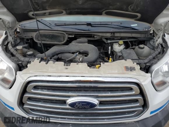 ✅ 2018 Ford Transit Passenger XL • VIN: 1FBAX2CM3JKA97862 • Lot: 43121545. Wystawiony na Copart z przebiegiem 67 592 mil. Bezpłatny archiwum sprzedaży aukcyjnych z USA i szczegółowy raport historii pojazdu na DreamBid. Zdjęcie 12.