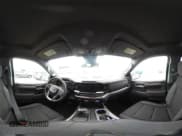 ✅ 2025 GMC Sierra 1500 Elevation • VIN: 1GTVUCE86SZ141843 • Lot: 42608558. Wystawiony na IAAI z przebiegiem 1 373 mil. Bezpłatny archiwum sprzedaży aukcyjnych z USA i szczegółowy raport historii pojazdu na DreamBid. Zdjęcie 24.