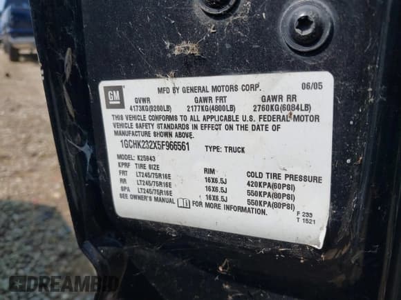 ✅ 2005 Chevrolet Silverado 2500HD LS • VIN: 1GCHK232X5F966561 • Lot: 42402828. Wystawiony na IAAI z przebiegiem 207 618 mil. Bezpłatny archiwum sprzedaży aukcyjnych z USA i szczegółowy raport historii pojazdu na DreamBid. Zdjęcie 9.