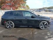 ✅ 2022 BMW iX xDrive50 • VIN: WB523CF04NCK84422 • Lot: 43535492. Wystawiony na IAAI z przebiegiem 42 152 mil. Bezpłatny archiwum sprzedaży aukcyjnych z USA i szczegółowy raport historii pojazdu na DreamBid. Zdjęcie 14.