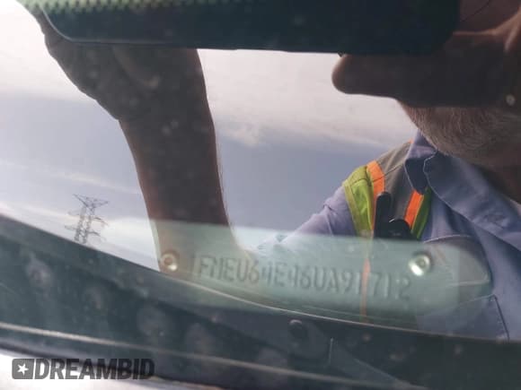 ✅ 2006 Ford Explorer Eddie Bauer • VIN: 1FMEU64E46UA91712 • Lot: 42290089. Wystawiony na IAAI z przebiegiem 184 684 mil. Bezpłatny archiwum sprzedaży aukcyjnych z USA i szczegółowy raport historii pojazdu na DreamBid. Zdjęcie 9.