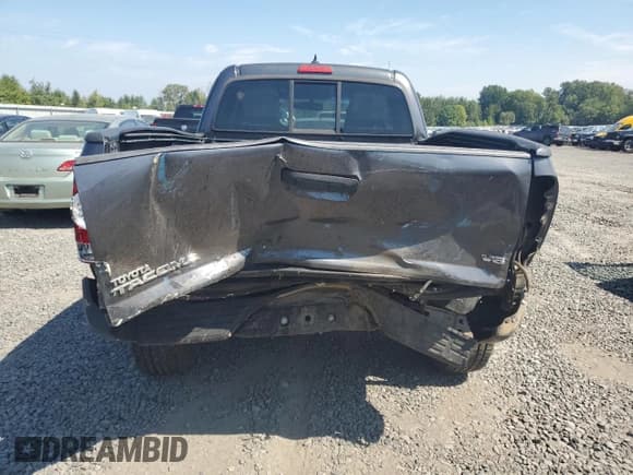✅ 2012 Toyota Tacoma • VIN: 5TFUU4EN3CX036102 • Lot: 71186595. Listed on Copart with 109,633 mi. Free auction sales archive from the USA and detailed vehicle history report at DreamBid. Image 6.