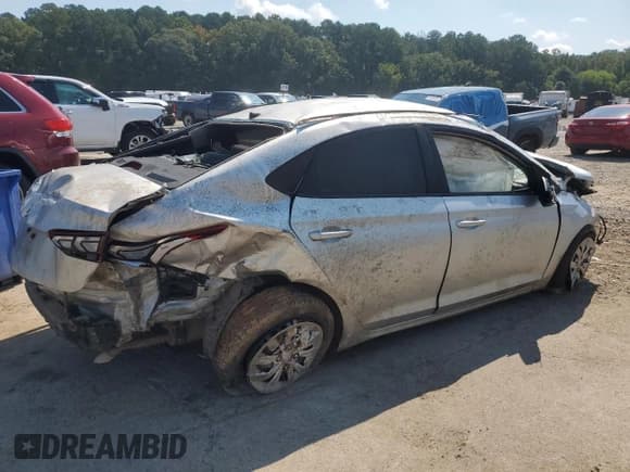 ✅ 2018 Hyundai Accent SE • VIN: 3KPC24A31JE012741 • Лот: 71312345. Опубликован ранее на Copart с пробегом 138 750 миль. Бесплатный доступ к архиву аукционных продаж из США и подробный отчёт об истории автомобиля на DreamBid. Изображение 3.