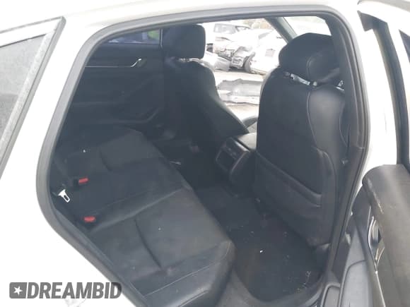 ✅ 2021 Honda Accord Sport • VIN: 1HGCV1F35MA101204 • Lot: 43276564. Wystawiony na IAAI z przebiegiem 109 260 mil. Bezpłatny archiwum sprzedaży aukcyjnych z USA i szczegółowy raport historii pojazdu na DreamBid. Zdjęcie 8.