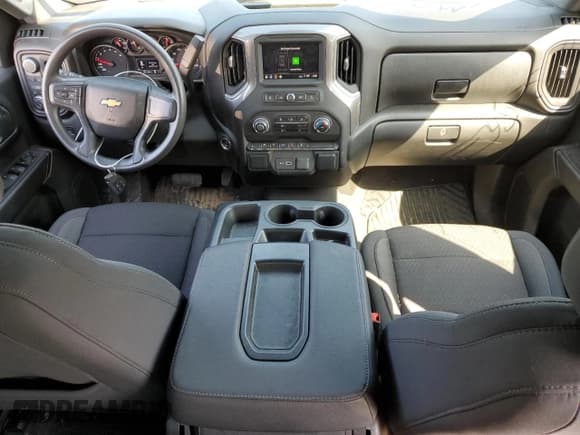 ✅ 2023 Chevrolet Silverado 1500 Custom • VIN: 1GCRDBEK2PZ266062 • Lot: 58945814. Wystawiony na Copart z przebiegiem 23 082 mil. Bezpłatny archiwum sprzedaży aukcyjnych z USA i szczegółowy raport historii pojazdu na DreamBid. Zdjęcie 8.