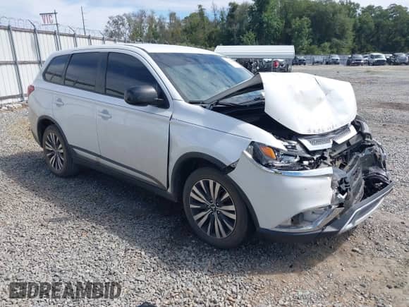 ✅ 2020 Mitsubishi Outlander ES • VIN: JA4AD2A37LZ039482 • Лот: 43354496. Опубликован ранее на IAAI с пробегом 109 774 миль. Бесплатный доступ к архиву аукционных продаж из США и подробный отчёт об истории автомобиля на DreamBid. Изображение 1.
