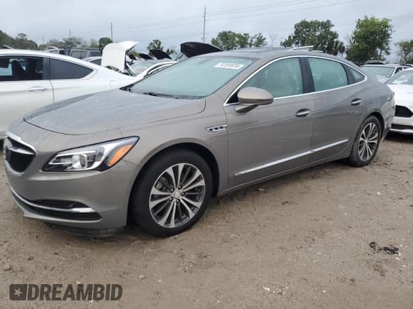 ✅ 2017 Buick LaCrosse Essence • VIN: 1G4ZP5SS2HU151369 • Lot: 74151874. Wystawiony na Copart z przebiegiem Nie podano. Bezpłatny archiwum sprzedaży aukcyjnych z USA i szczegółowy raport historii pojazdu na DreamBid. Zdjęcie 1.