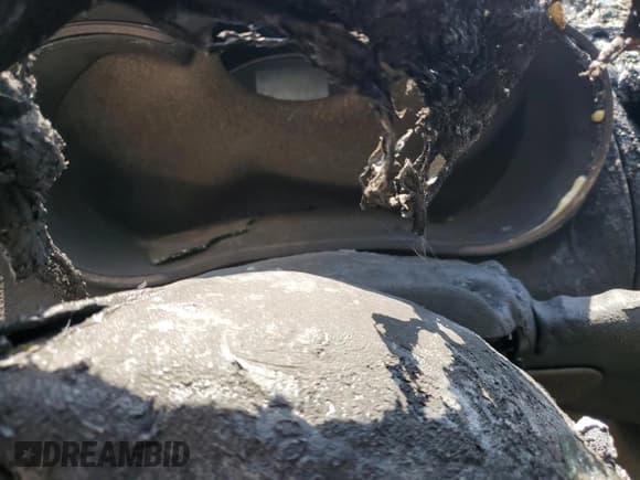 ✅ 2015 Kia Forte EX • VIN: KNAFX4A81F5344608 • Lot: 63606444. Wystawiony na Copart z przebiegiem Nie podano. Bezpłatny archiwum sprzedaży aukcyjnych z USA i szczegółowy raport historii pojazdu na DreamBid. Zdjęcie 9.