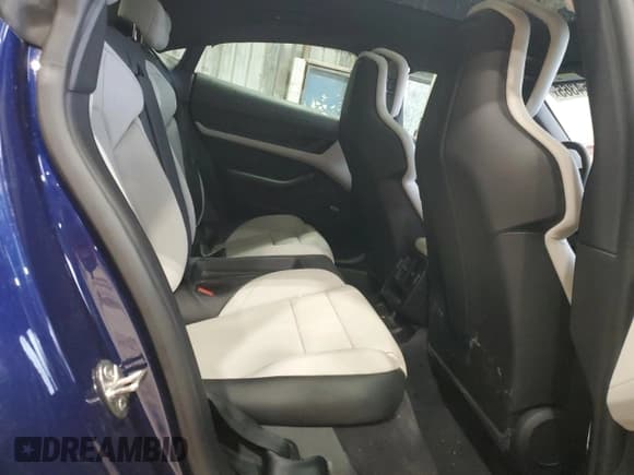 ✅ 2020 Porsche Taycan 4S • VIN: WP0AB2Y1XLSA53565 • Lot: 47864365. Listed on Copart with 46,837 mi. Free auction sales archive from the USA and detailed vehicle history report at DreamBid. Image 10.