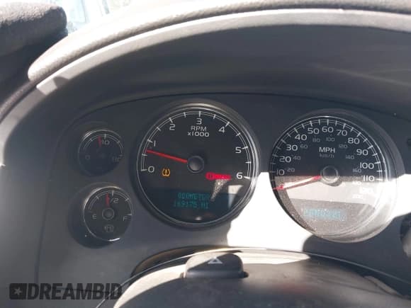 ✅ 2007 Chevrolet Suburban LT • VIN: 3GNFC16J27G294120 • Lot: 43577566. Listed on IAAI with 169,175 mi. Free auction sales archive from the USA and detailed vehicle history report at DreamBid. Image 7.