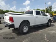 ✅ 2018 Ram 2500 Tradesman • VIN: 3C6TR5CT2JG241746 • Lot: 60761495. Wystawiony na Copart z przebiegiem 191 645 mil. Bezpłatny archiwum sprzedaży aukcyjnych z USA i szczegółowy raport historii pojazdu na DreamBid. Zdjęcie 3.