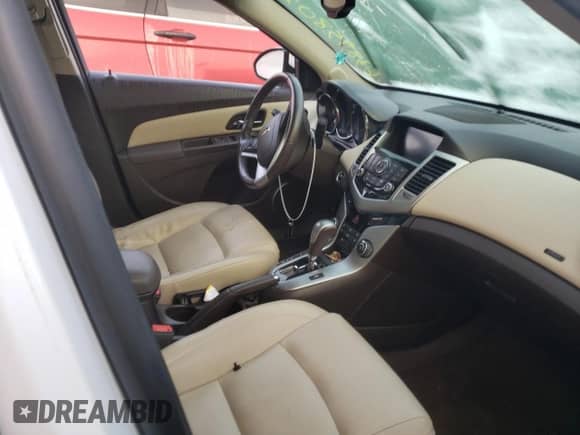 2016 Chevrolet Cruze LTZ z VIN 1G1PG5SBXG7221119, wystawiony jako Copart lot #63895802 z przebiegiem 45 235 mil mil oraz . Historia ofert i sprzedaży dostępna na DreamBid. Obrazek 5.