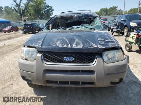 ✅ 2002 Ford Escape XLT Choice • VIN: 1FMYU04162KB44584 • Lot: 71087815. Listed on Copart with 177,330 mi. Free auction sales archive from the USA and detailed vehicle history report at DreamBid. Image 5.